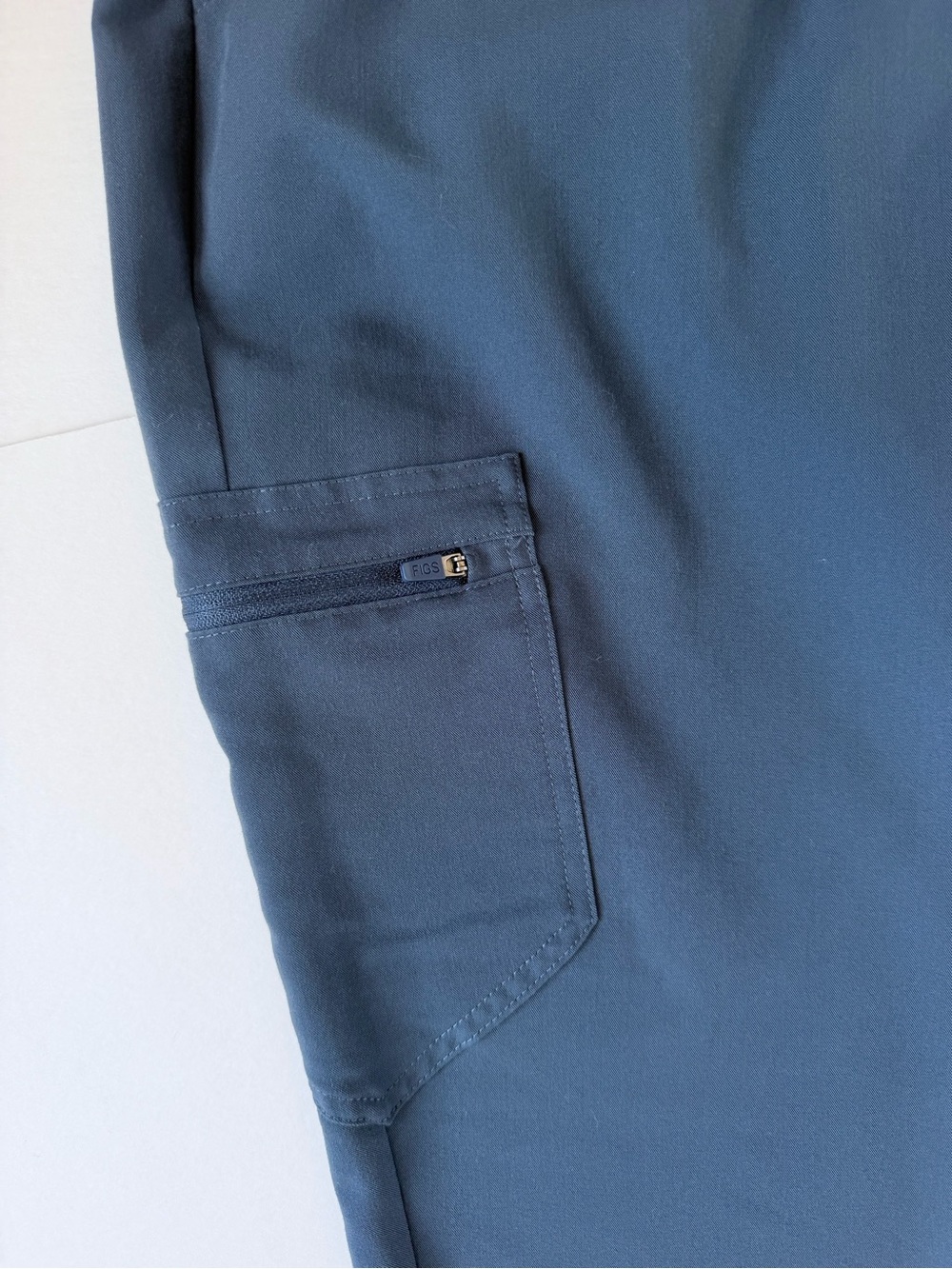 FIGS Zamora High Rise Jogger Scrub Pant Medium Petite - Dark Harbor Grey - Picture 5 of 10